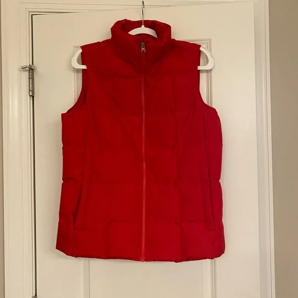 Lands’ End vibrant red puffer vest - Picture 1 of 4